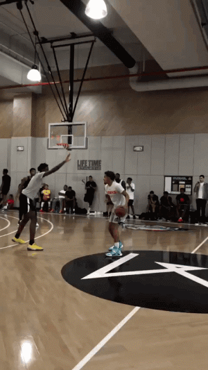 篮球永远是团队运动（篮球从来不是一个人的比赛）