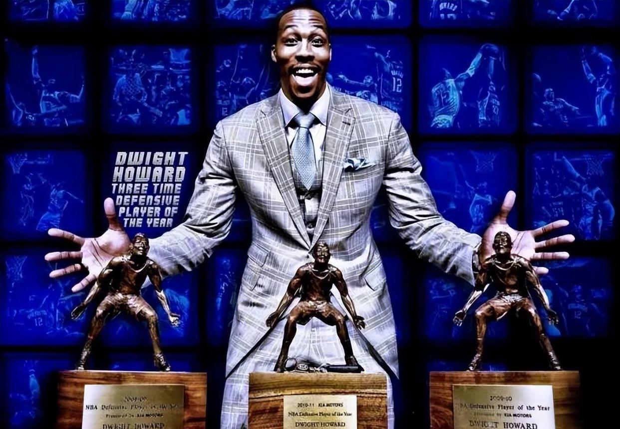 不在伤病名单！申京将在明日对阵快船的比赛中迎来复出（申京确认复出，明日对阵快船）