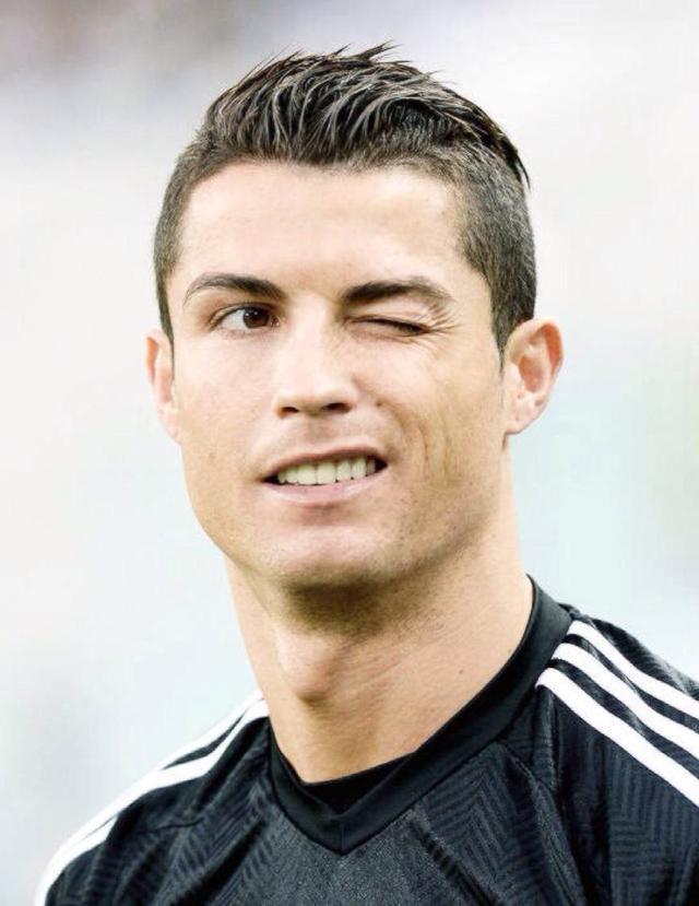 世体：巴萨有意霍芬海姆前锋阿斯拉尼，解约金最高2900万（世体：巴萨相中霍芬海姆前锋阿斯拉尼，解约金上限为2900万）