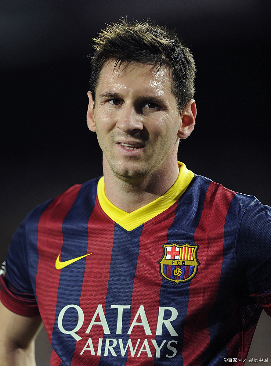 强烈对比！华子与队友疯狂庆祝 雷霆众人平静走入通道（反差拉满：华子和队友尽情庆祝，雷霆众将冷静走向通道）