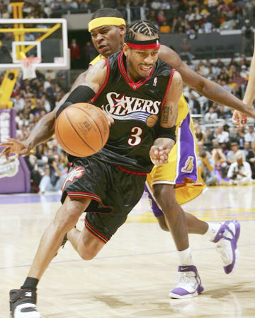 英超半场：凯文造点，希门尼斯点射，富勒姆1-0诺丁汉森林（半场战报：凯文造点，希门尼斯点球破门，富勒姆暂1-0诺丁汉森林）